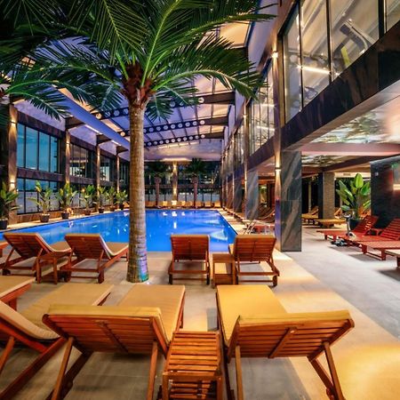 Hotel Nordic Twins & Wellness Rădăuţi Extérieur photo