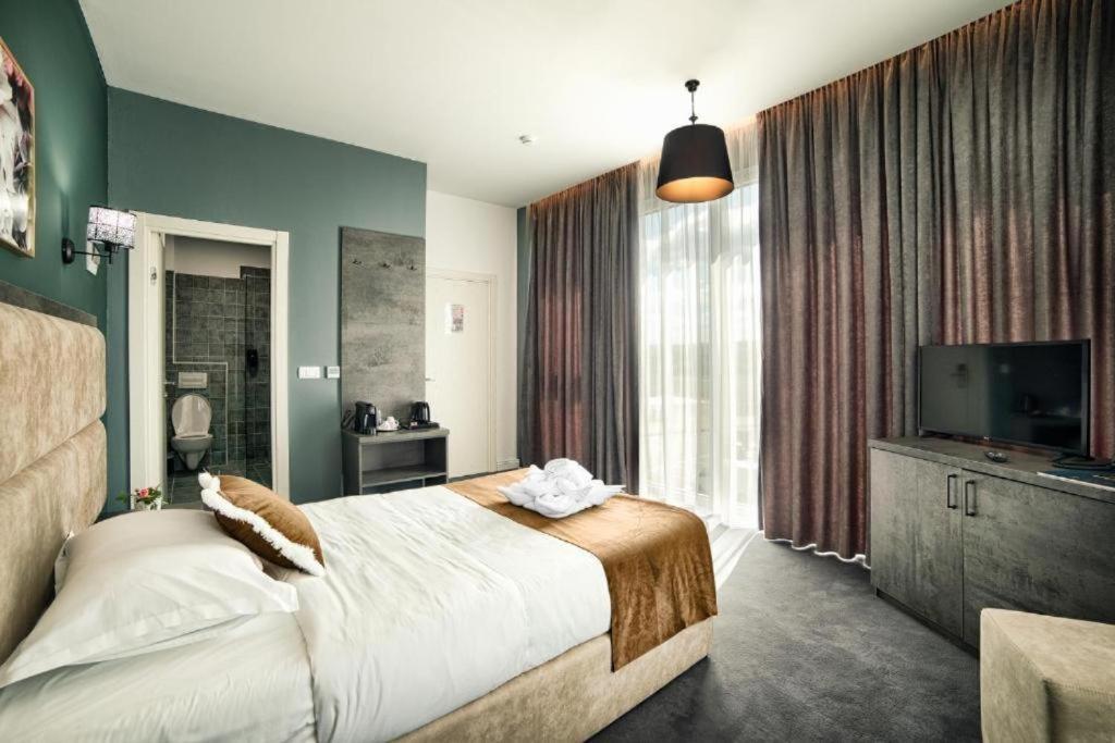 Hotel Nordic Twins & Wellness Rădăuţi Extérieur photo